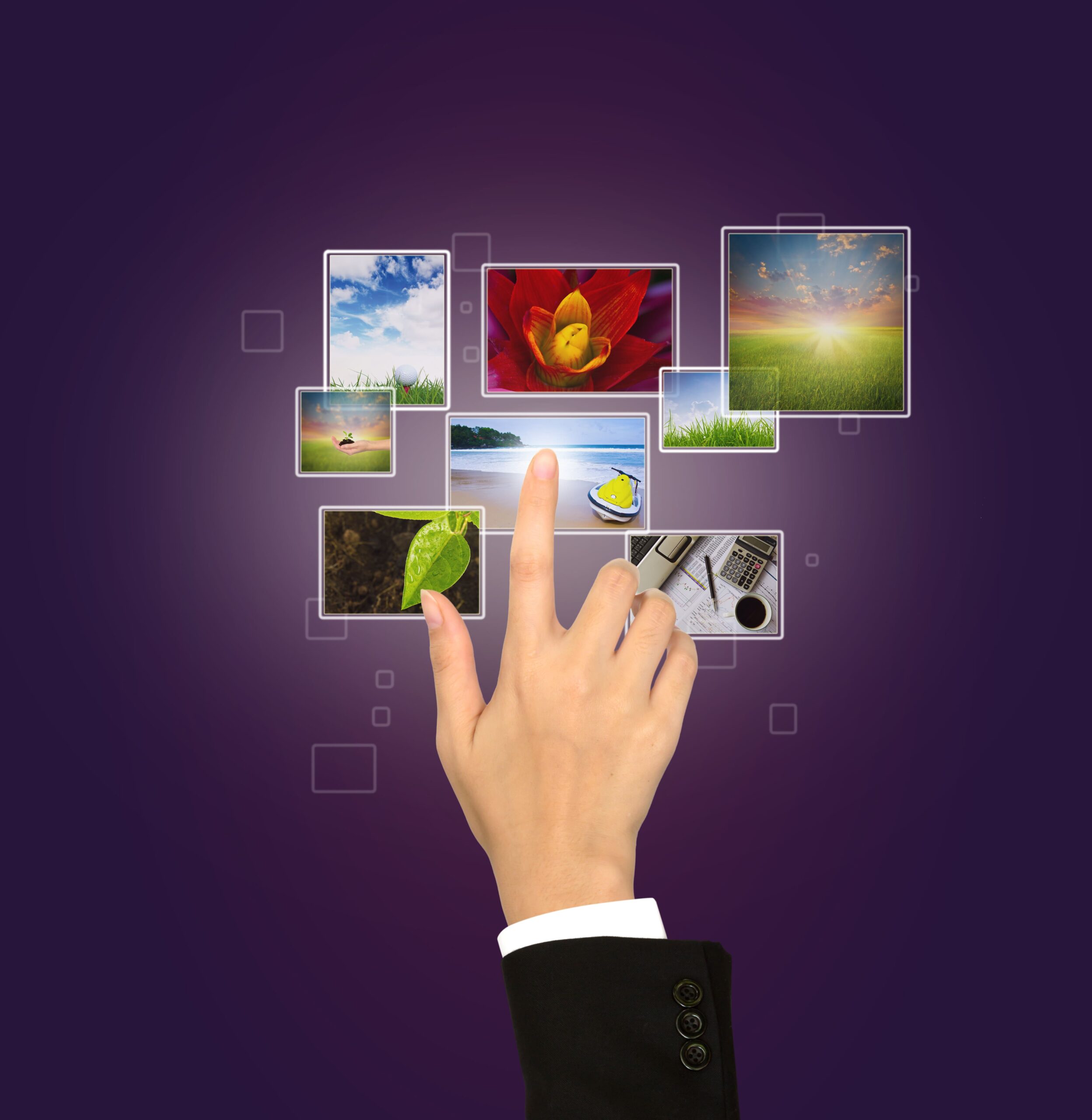 virtual-screen-with-different-photos (1)